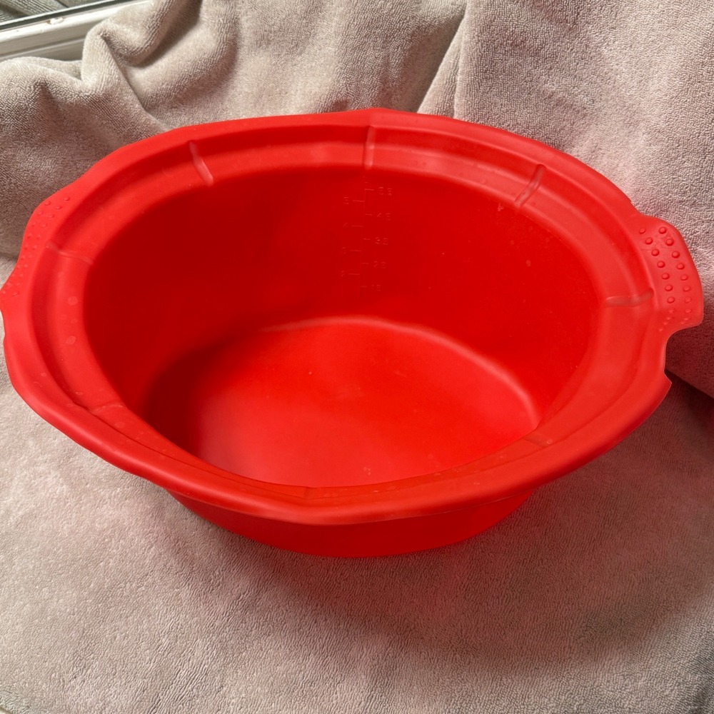Vangerute Silicone Slow Cooker Liners Oval 2-Piece Set: Red Gray‎ - Picture 3 of 5